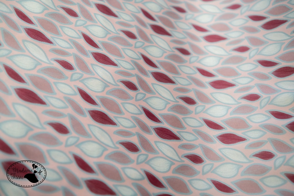 Glossy Leaves by Editex | Polyester | pink